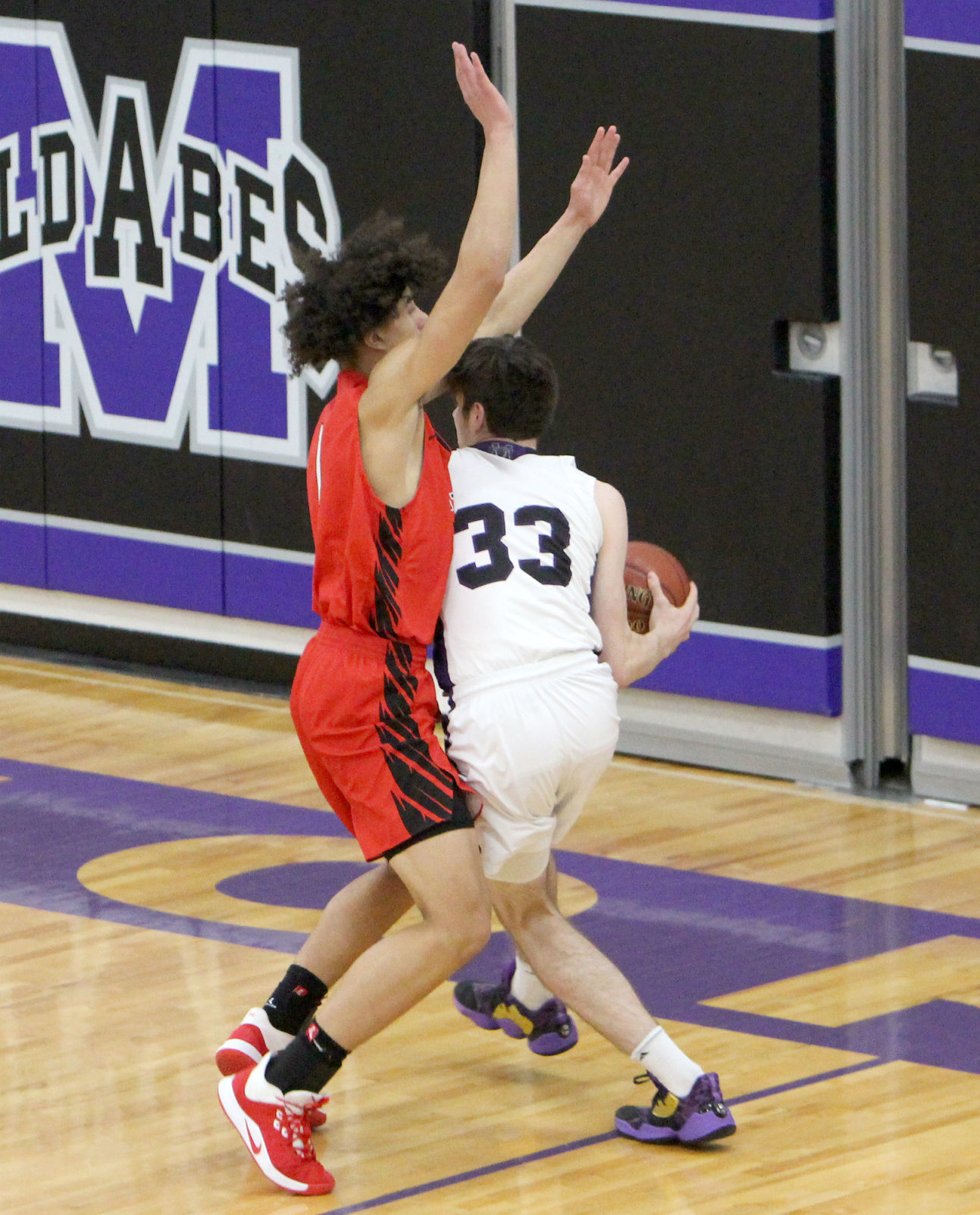 Chi-Hi boys basketball at Eau Claire Memorial 1-3-20